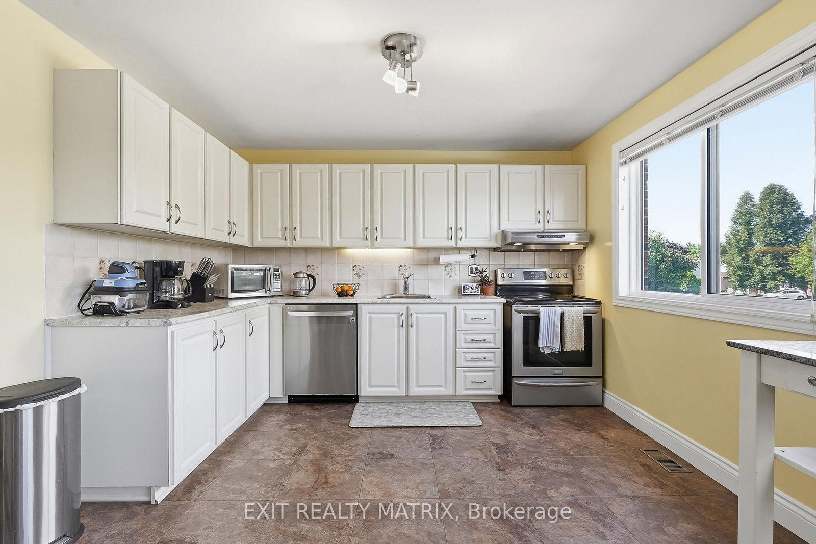 270 Fernleaf Crescent • Orleans, ON photo 19