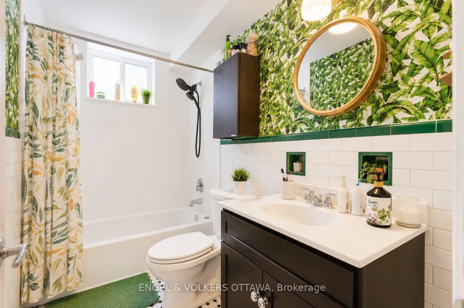 520 Hilson Avenue • Ottawa, ON photo 11