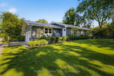 22 Beckwith Street • Prince Edward County, ON photo 2