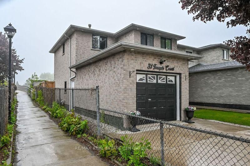 Lower Unit - 31 Joseph Court