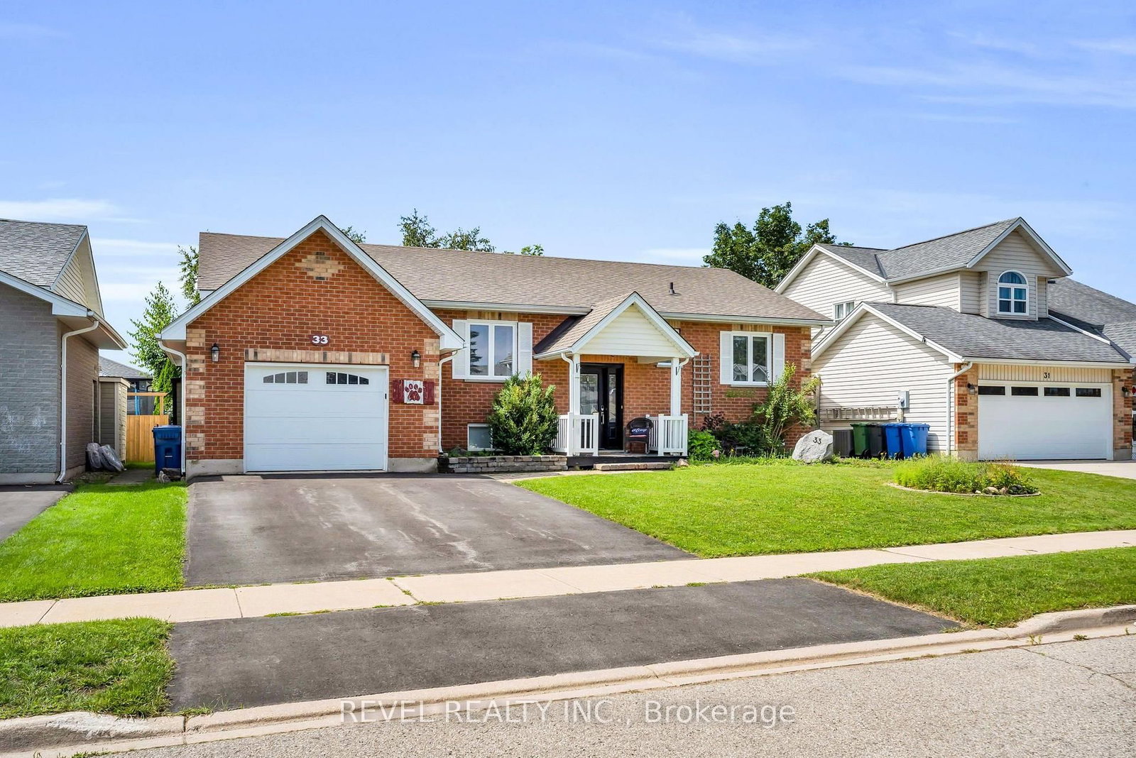 33 Wilson Crescent • Southgate, ON photo 1