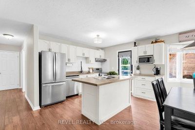 33 Wilson Crescent • Southgate, ON photo 9