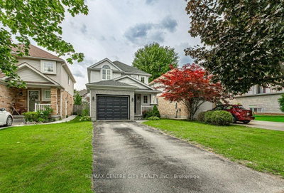 320 Rossmore Court • London South, ON photo 3