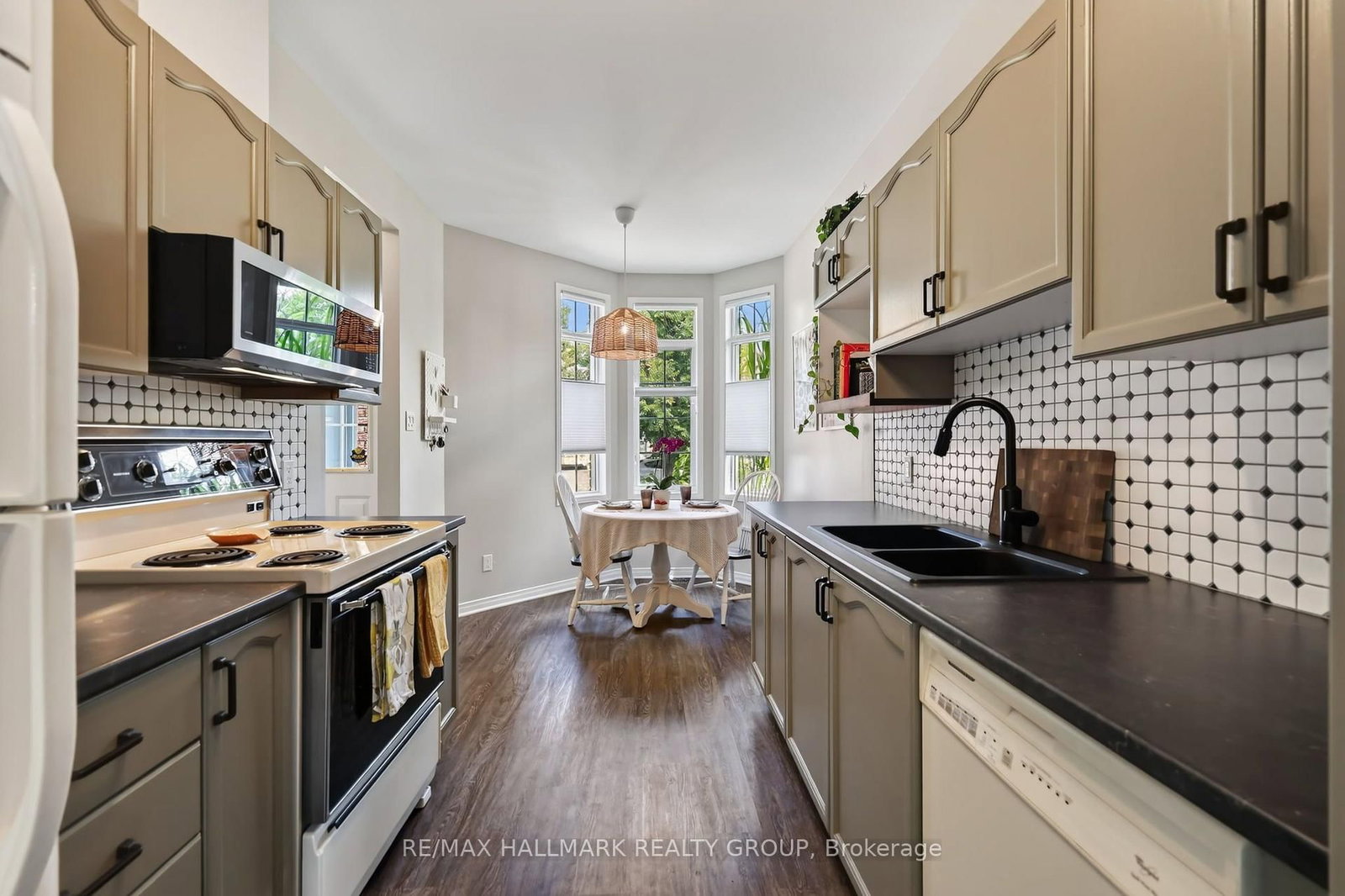 95 College Circle • Ottawa, ON photo 10
