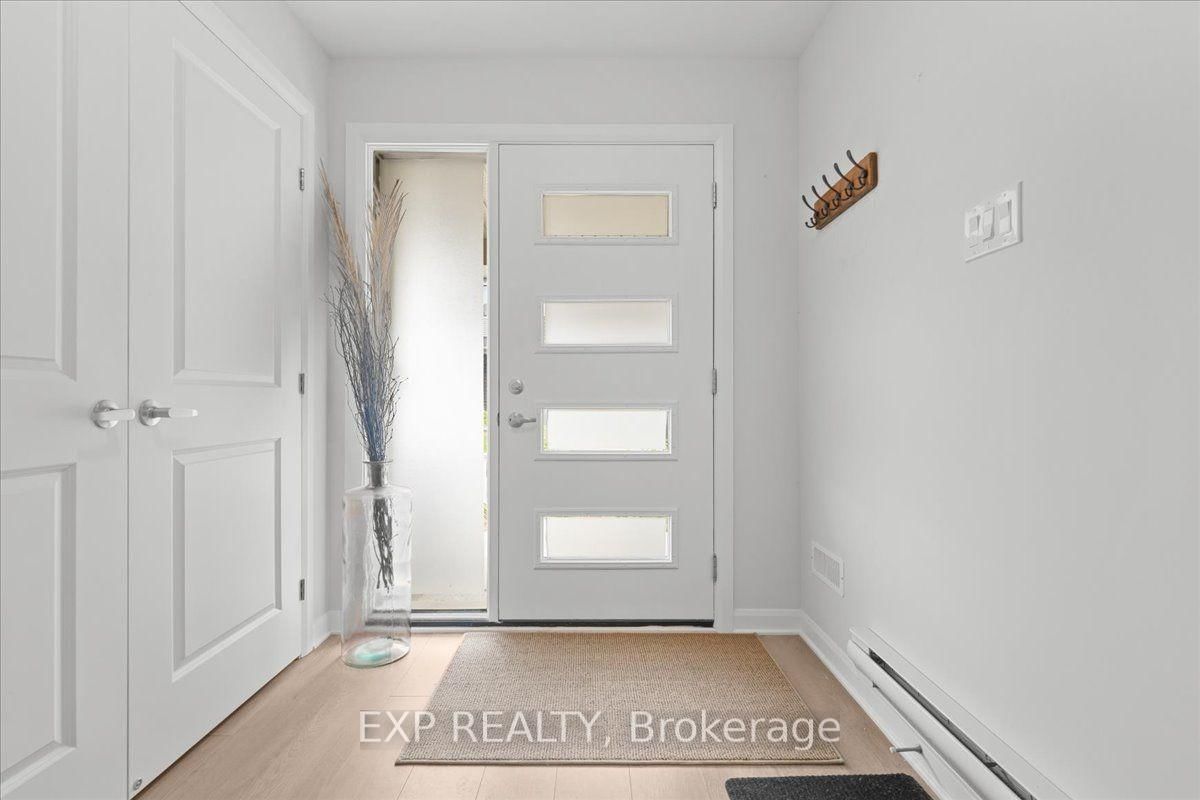 302 Clearpath Private • Kanata, ON photo 5