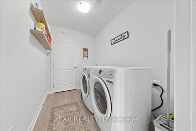 302 Clearpath Private • Kanata, ON photo 6
