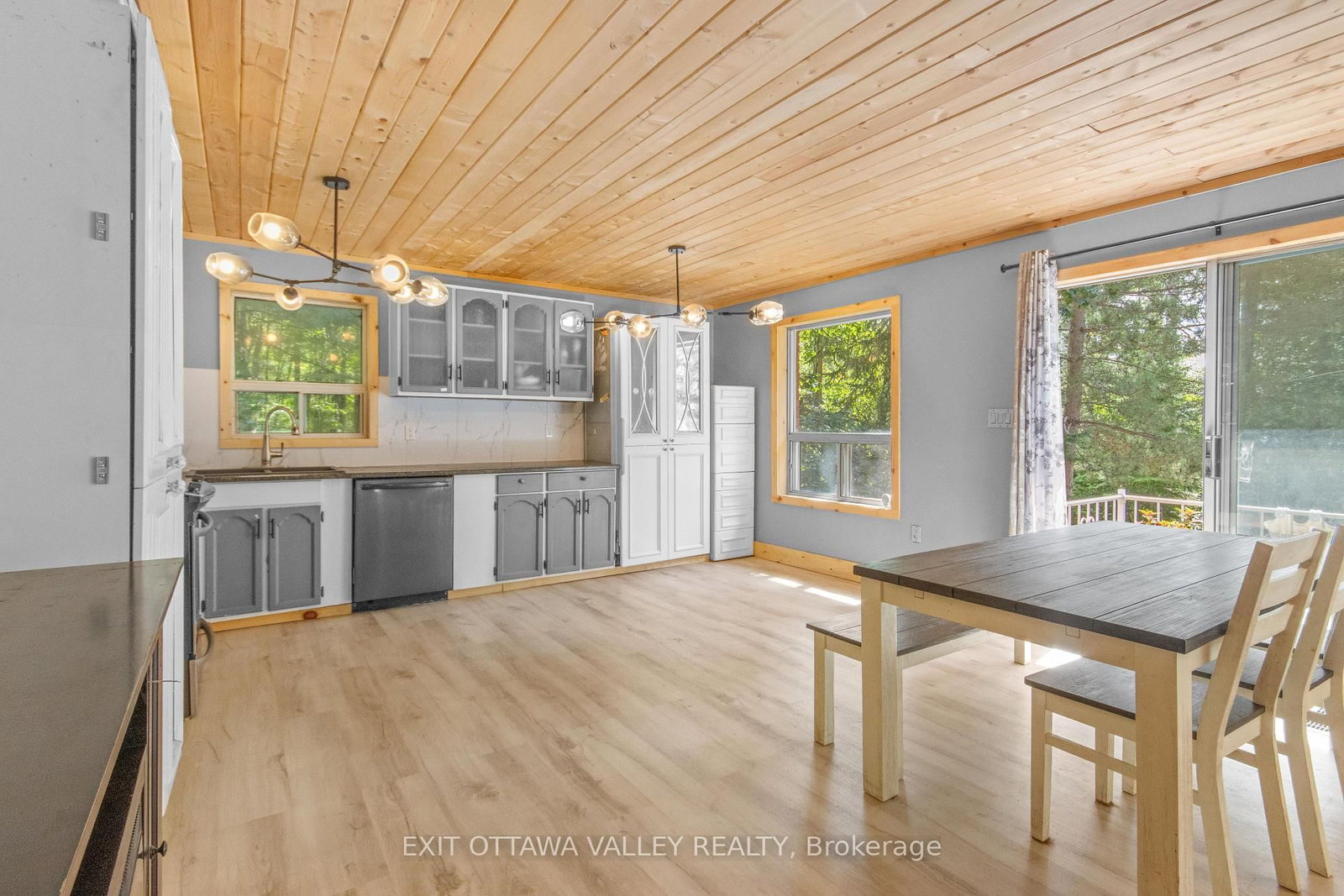 561 Long Lake Road • Barry's Bay, ON photo 20