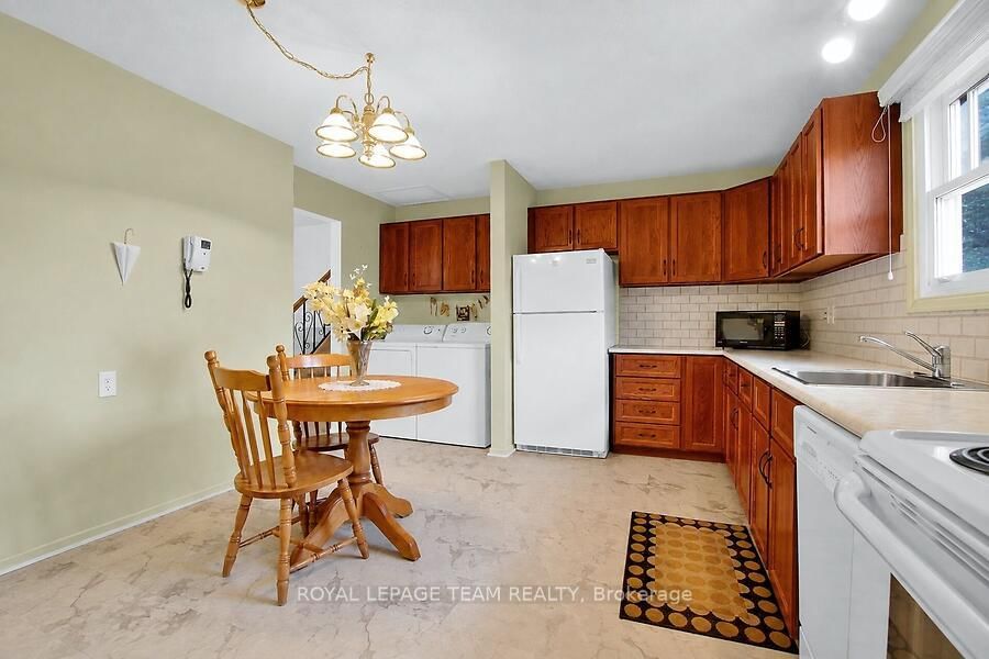 31 Ross Street • Smiths Falls, ON photo 17