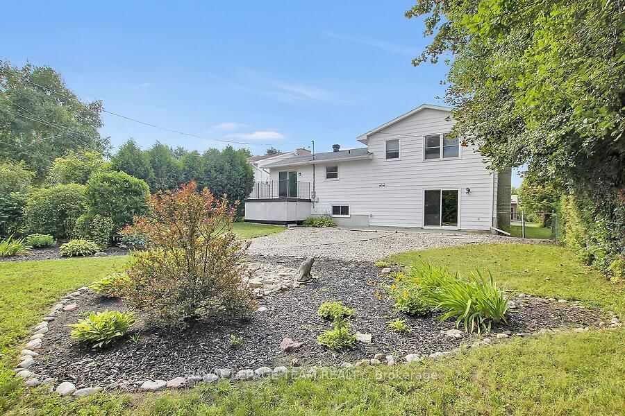 31 Ross Street • Smiths Falls, ON photo 45