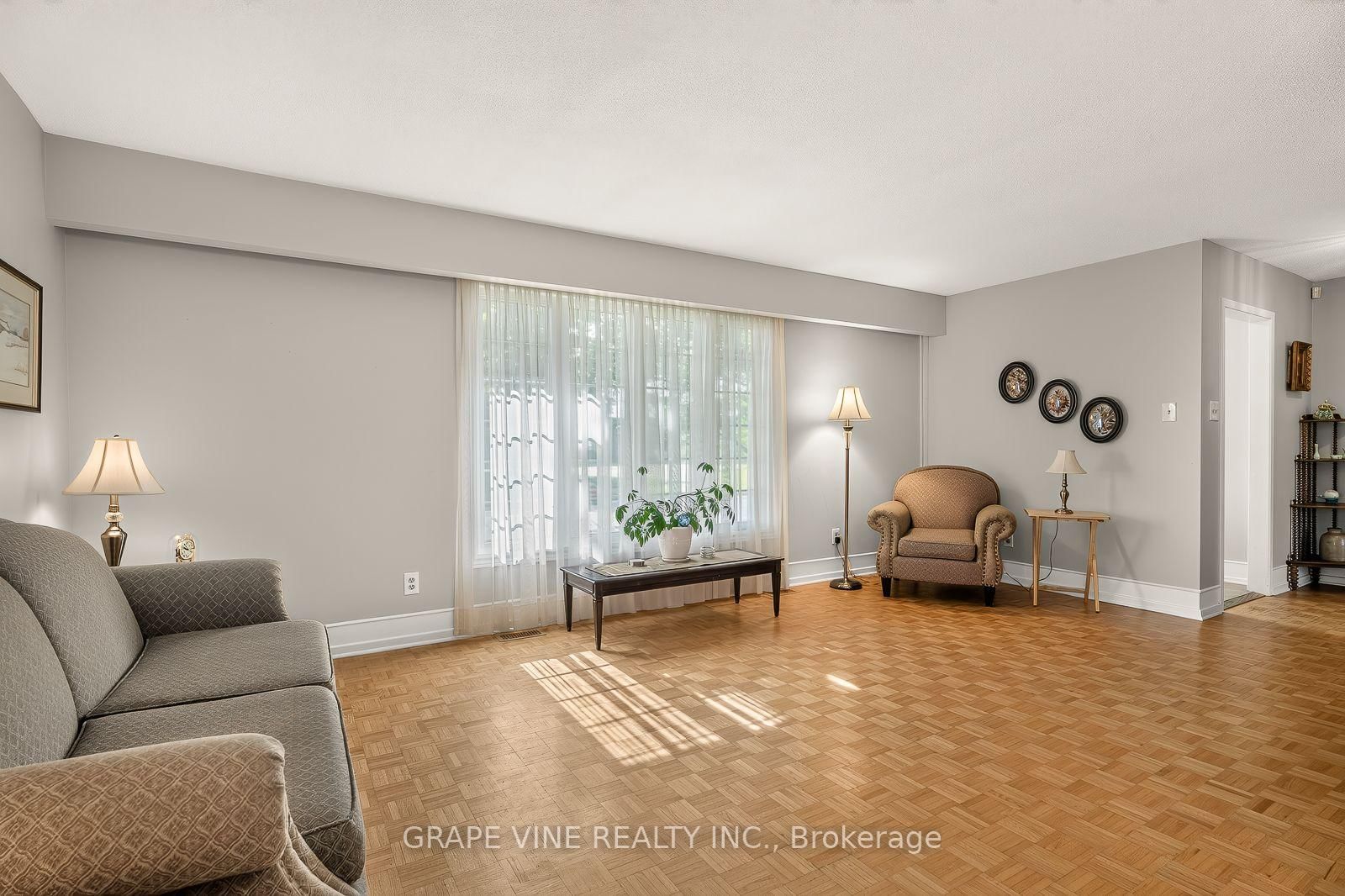 1486 Ridgebrook Drive • Ottawa, ON photo 10