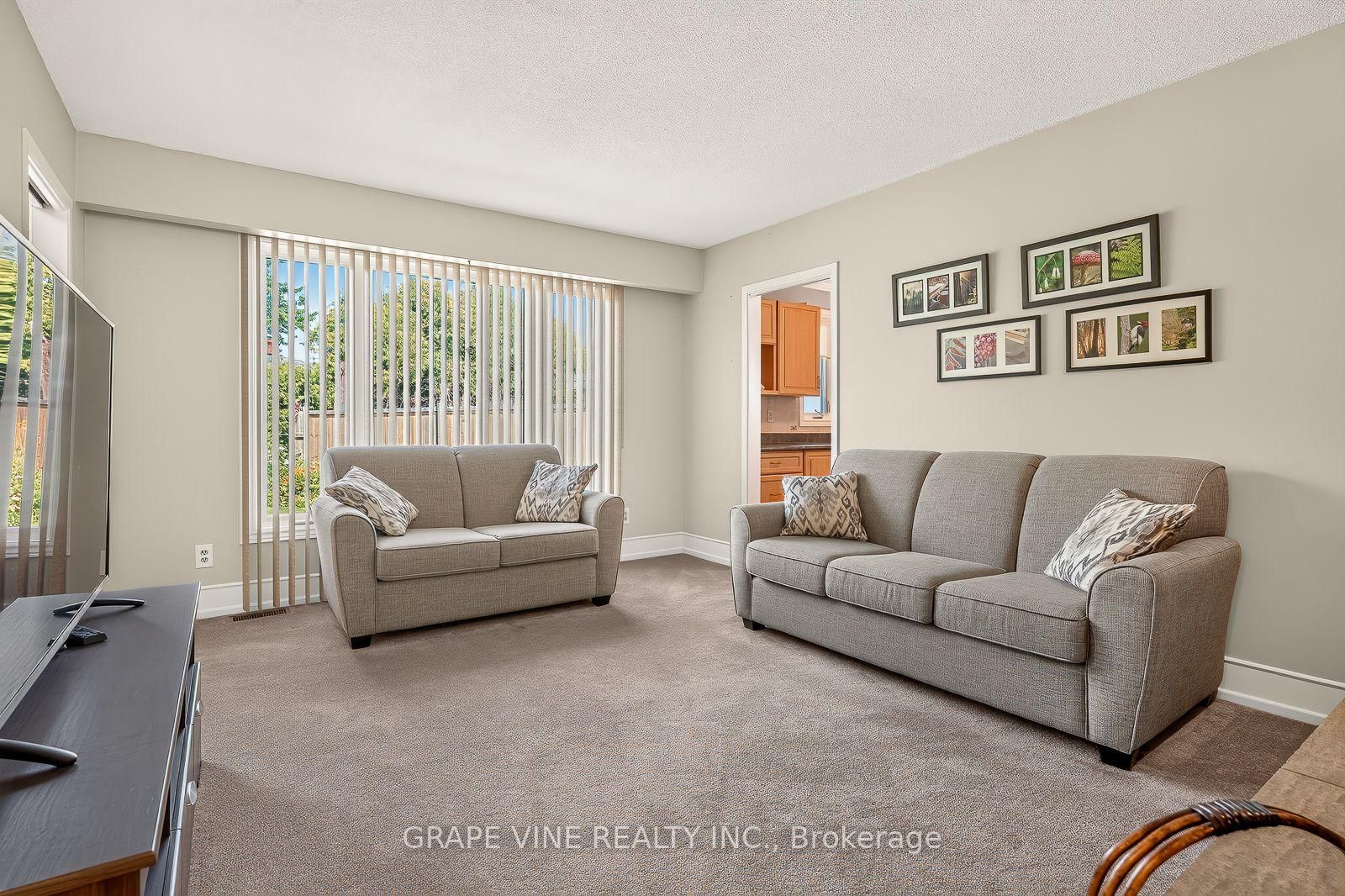 1486 Ridgebrook Drive • Ottawa, ON photo 16