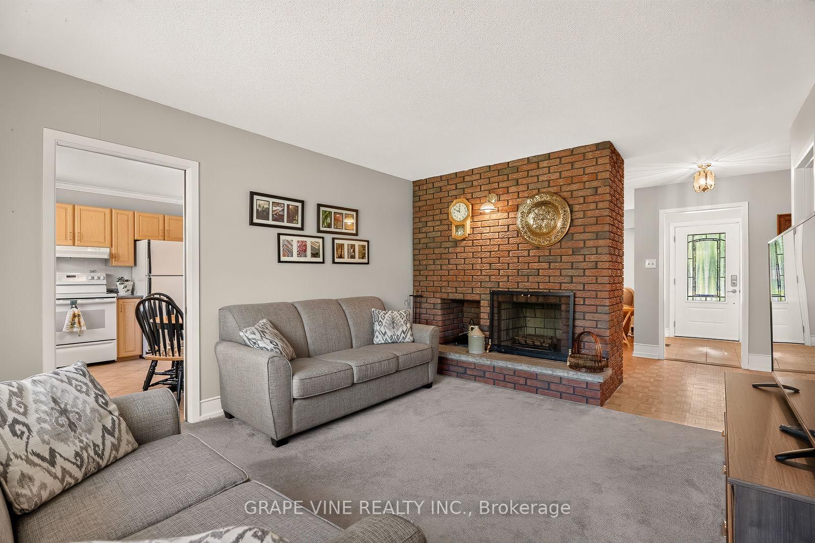 1486 Ridgebrook Drive • Ottawa, ON photo 18