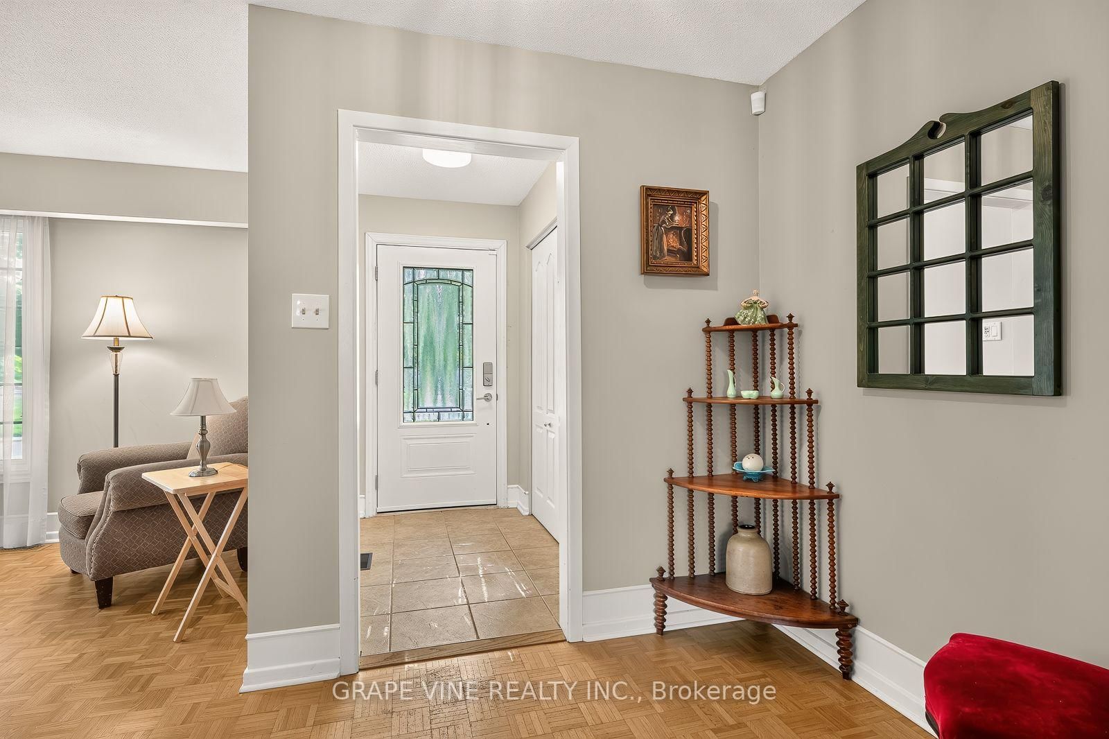 1486 Ridgebrook Drive • Ottawa, ON photo 5