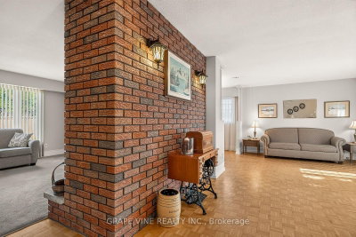 1486 Ridgebrook Drive • Ottawa, ON photo 6