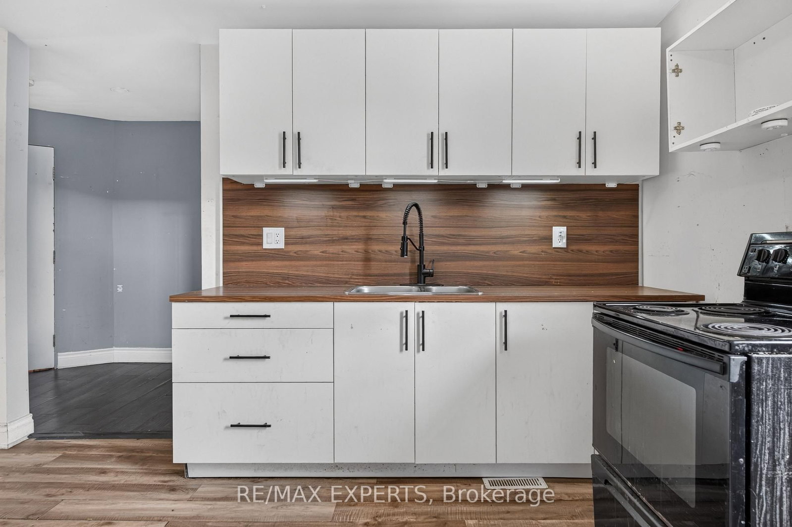 99 Leeming Street • Hamilton, ON photo 21