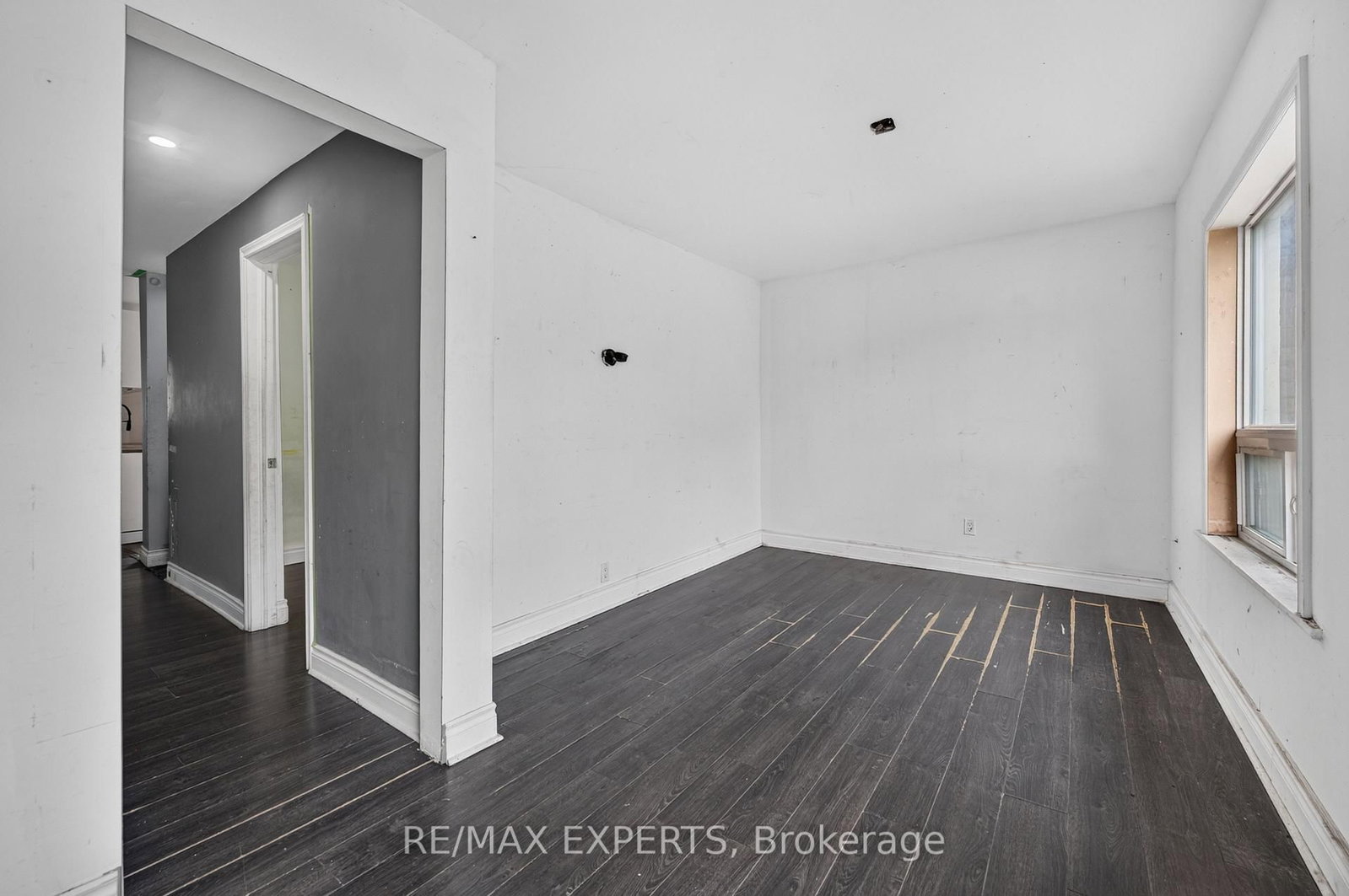 99 Leeming Street • Hamilton, ON photo 25