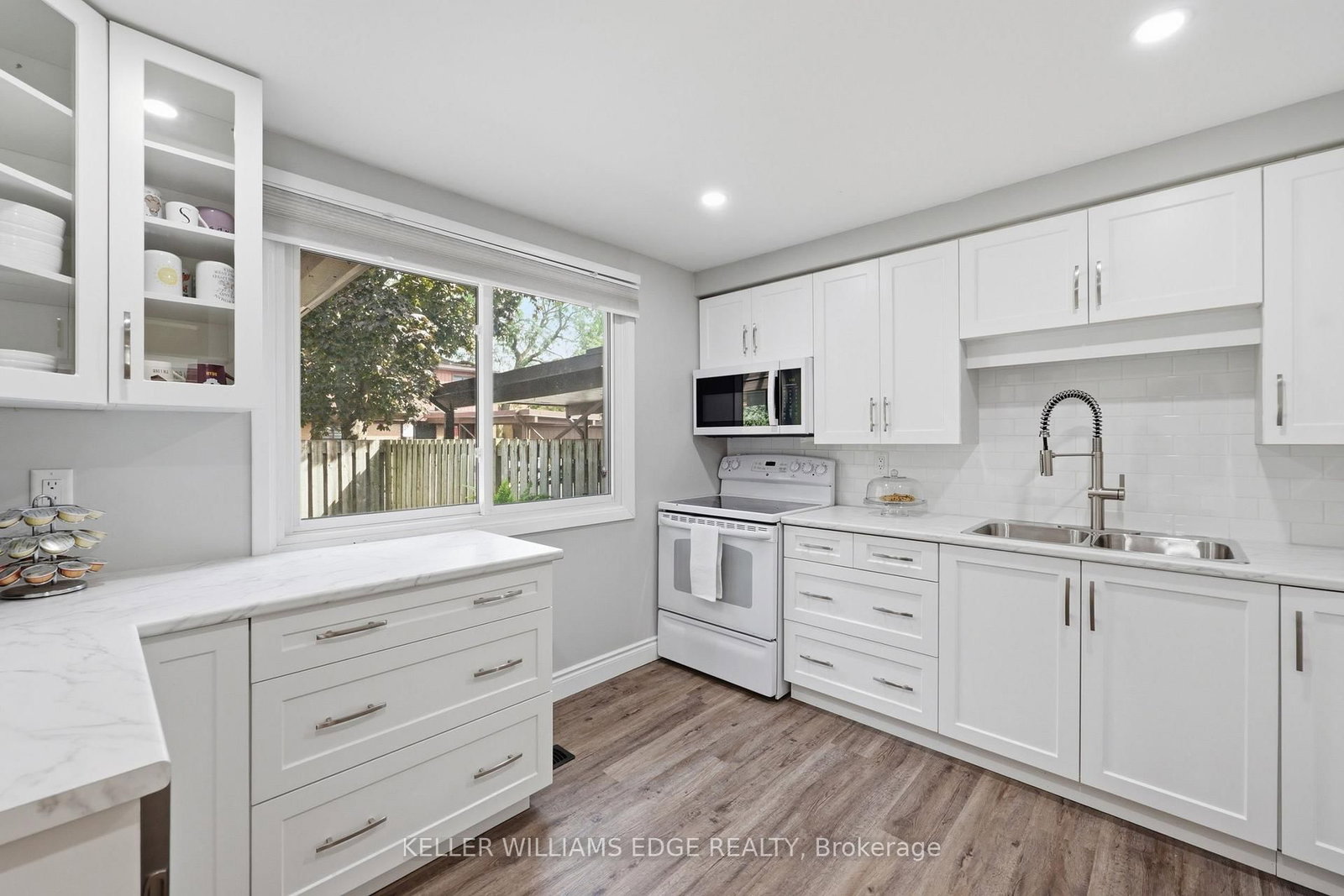 25 Flint Drive • Kitchener, ON photo 12