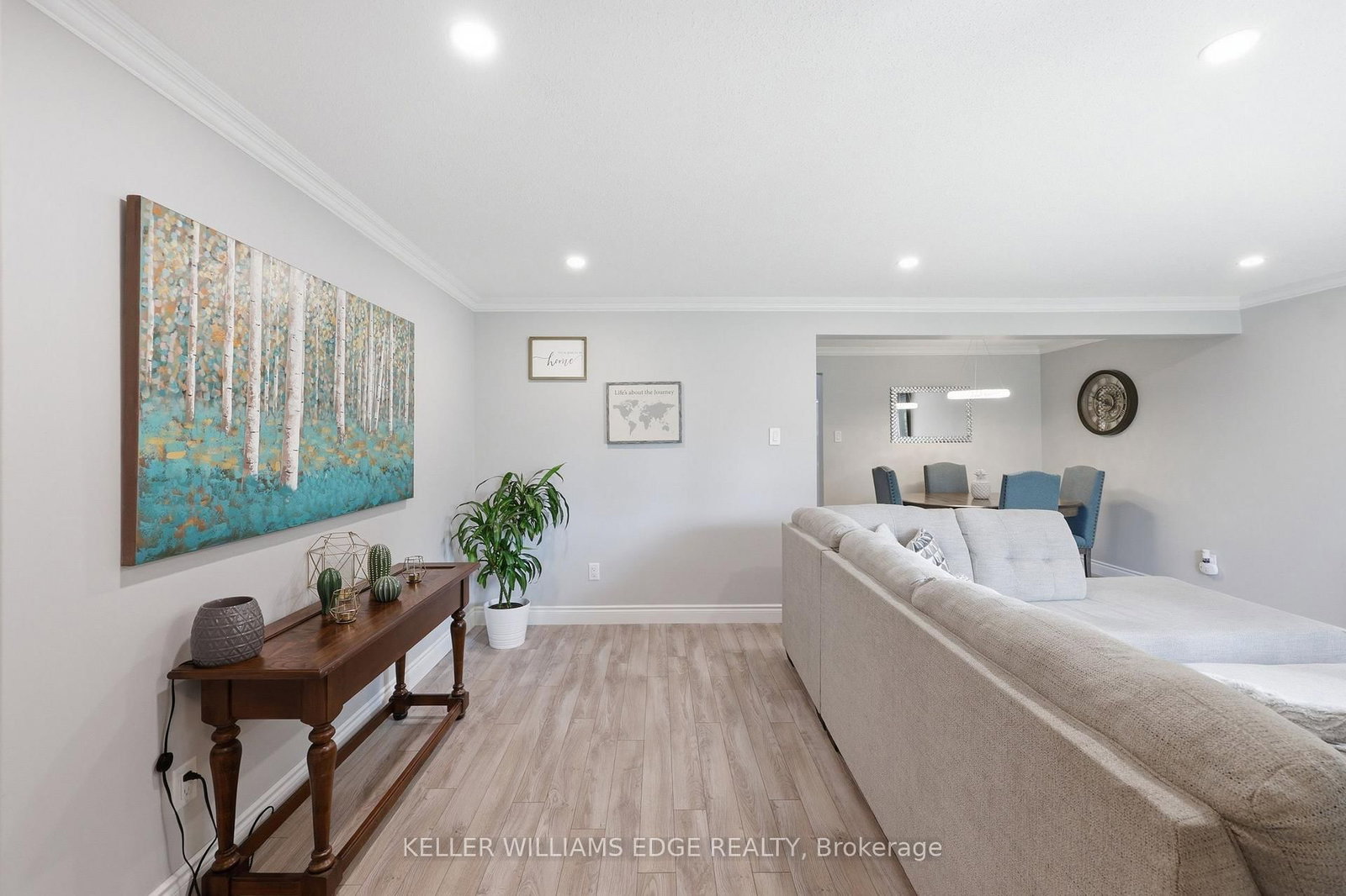 25 Flint Drive • Kitchener, ON photo 4