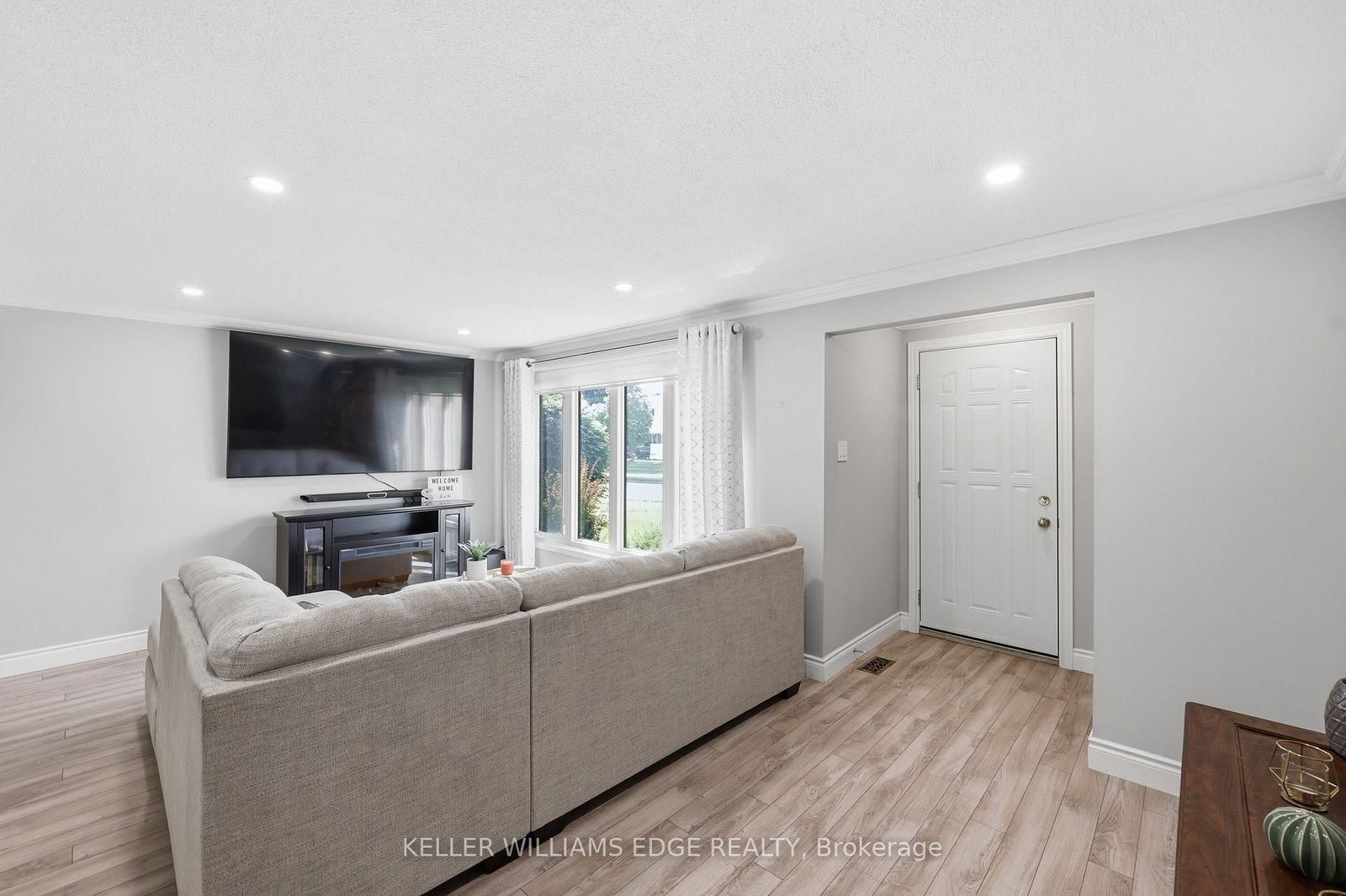 25 Flint Drive • Kitchener, ON photo 5