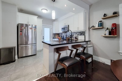 82 Gibson Avenue • Hamilton, ON photo 6