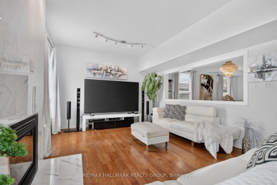 222 Deercroft Avenue • Nepean, ON photo 9