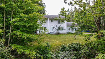 428 Beaumont Drive • Bracebridge, ON photo 2