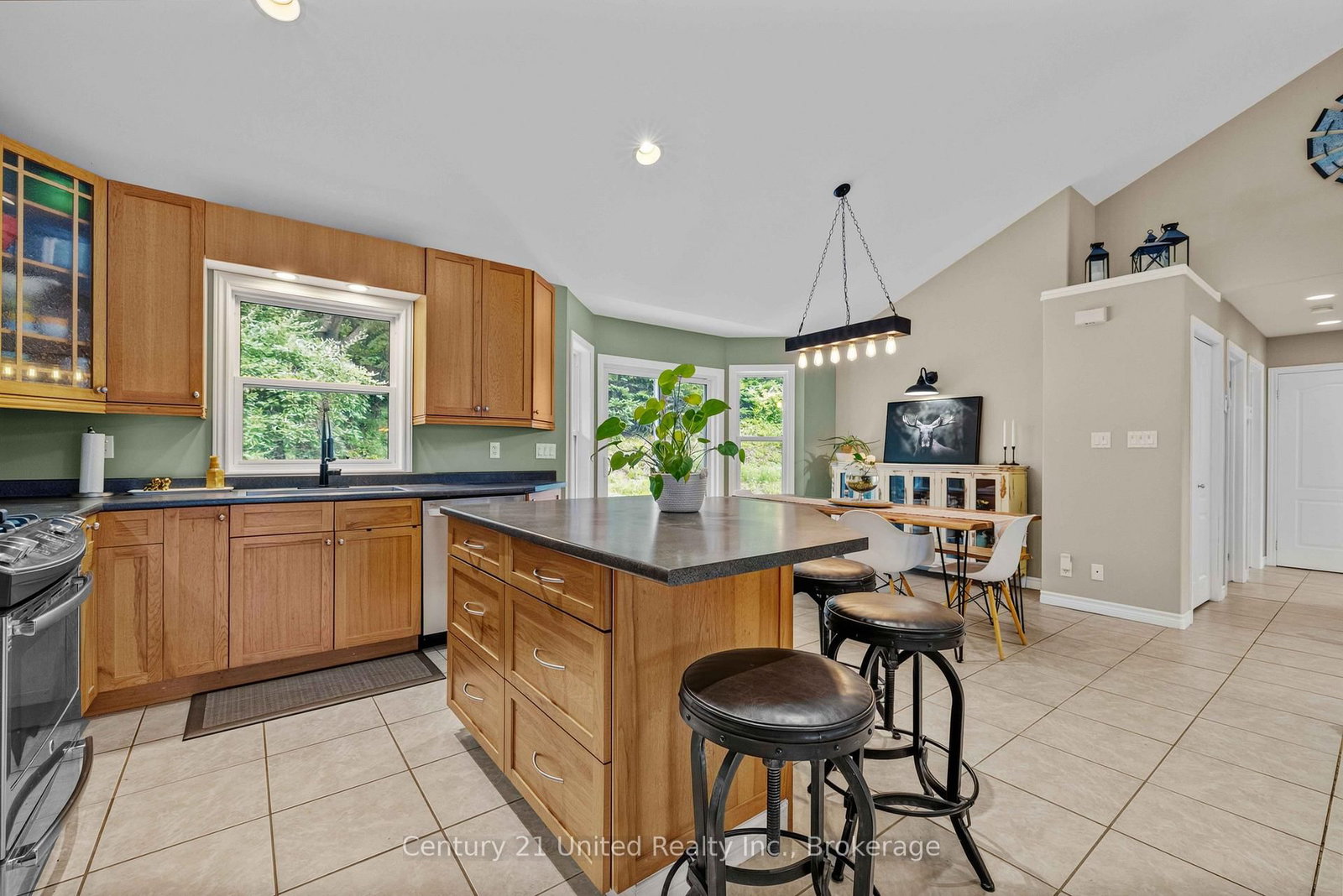 670 County Road 26 • Brighton, ON photo 6