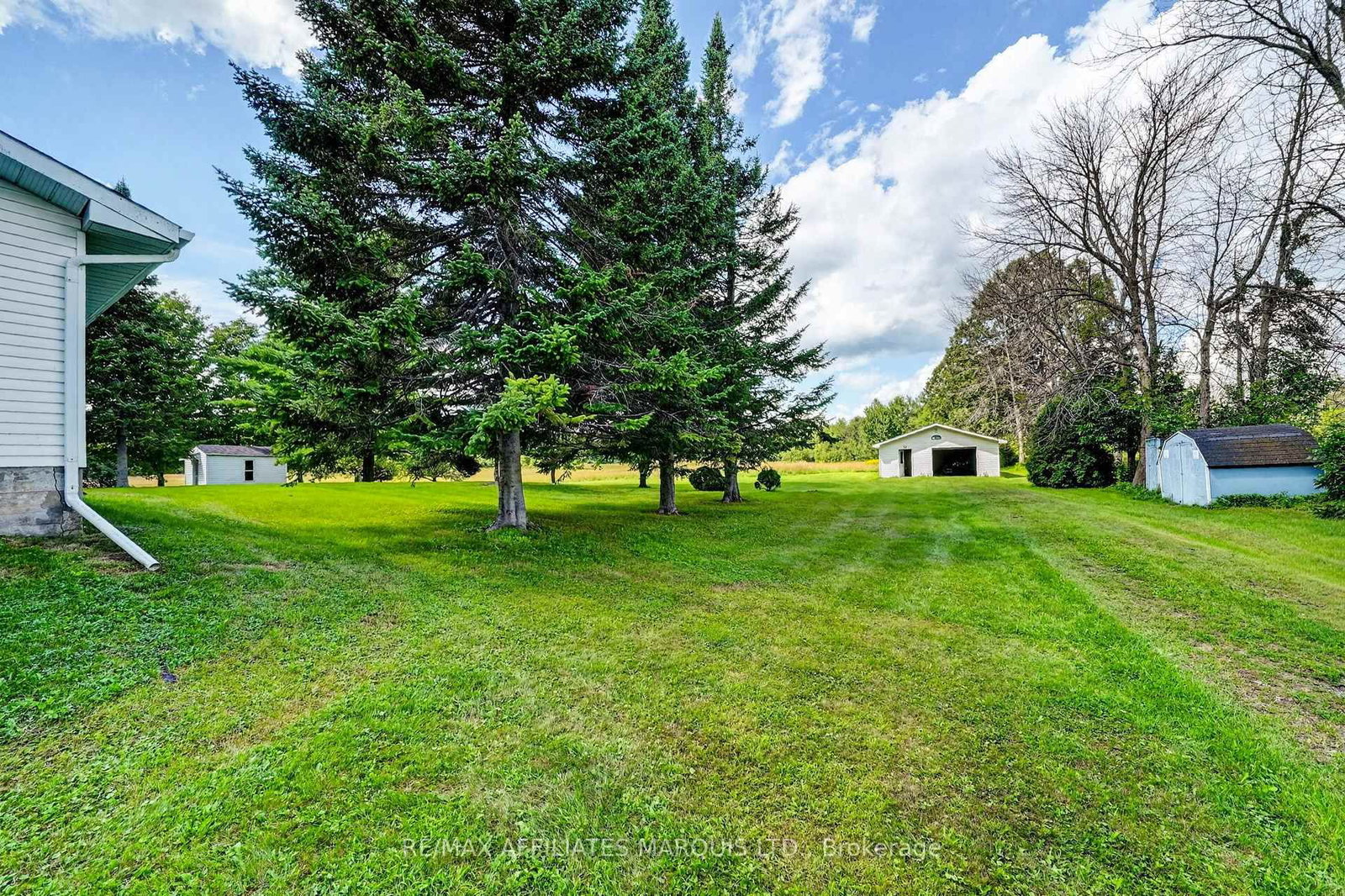 19485 Glen Road • South Glengarry, ON photo 11