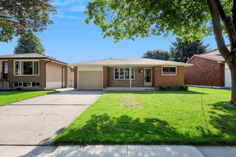 35 Burrwood Drive