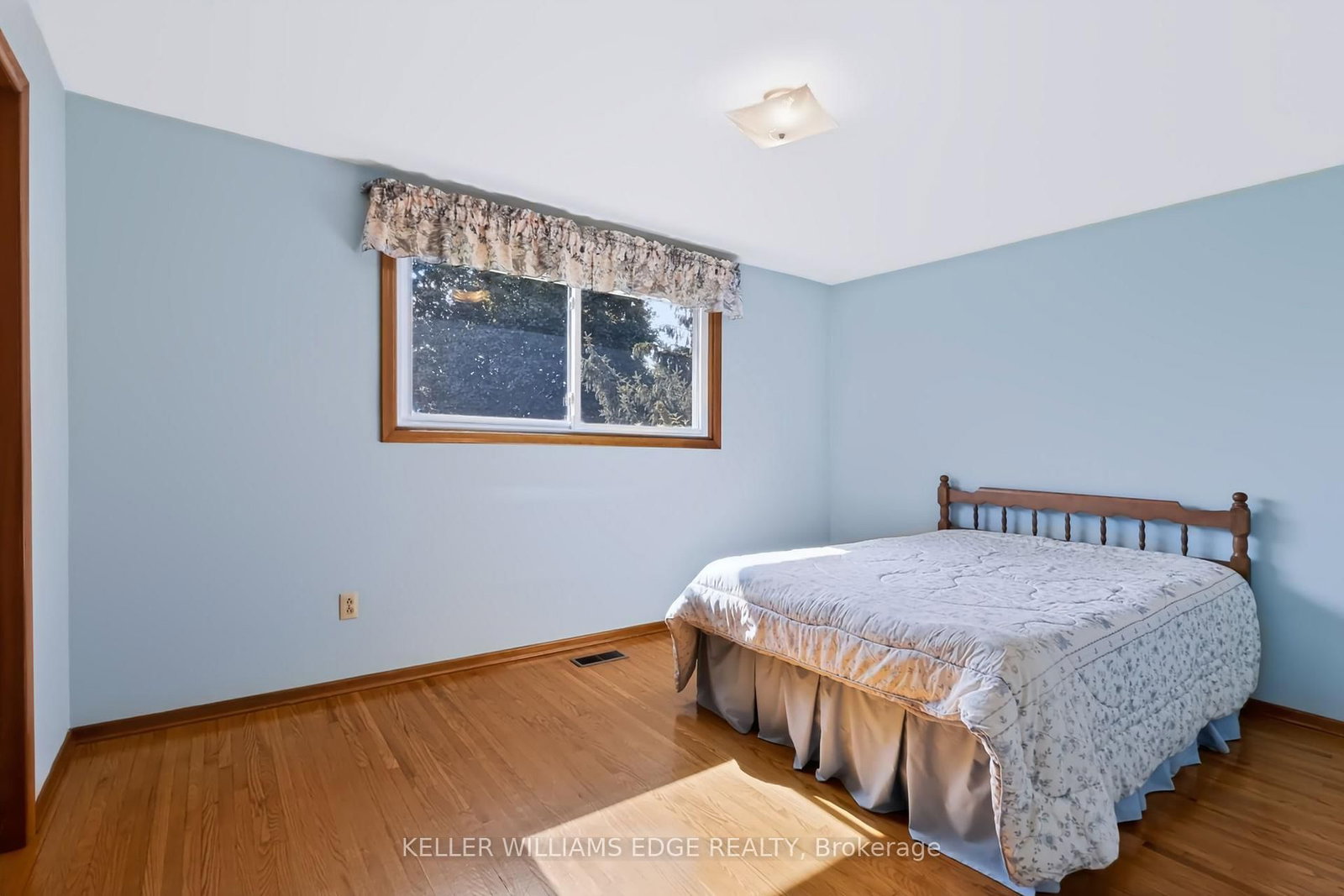 35 Burrwood Drive • Hamilton, ON photo 21