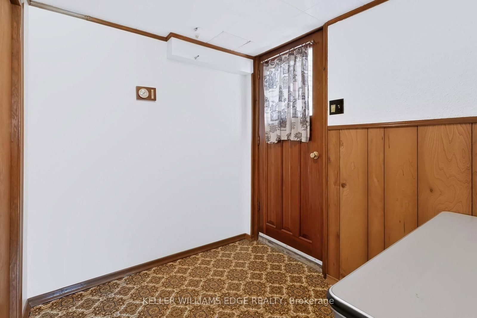 35 Burrwood Drive • Hamilton, ON photo 31