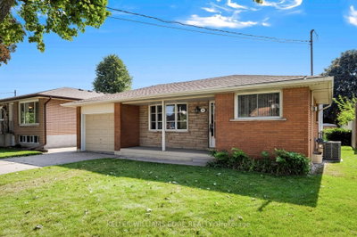 35 Burrwood Drive • Hamilton, ON photo 4