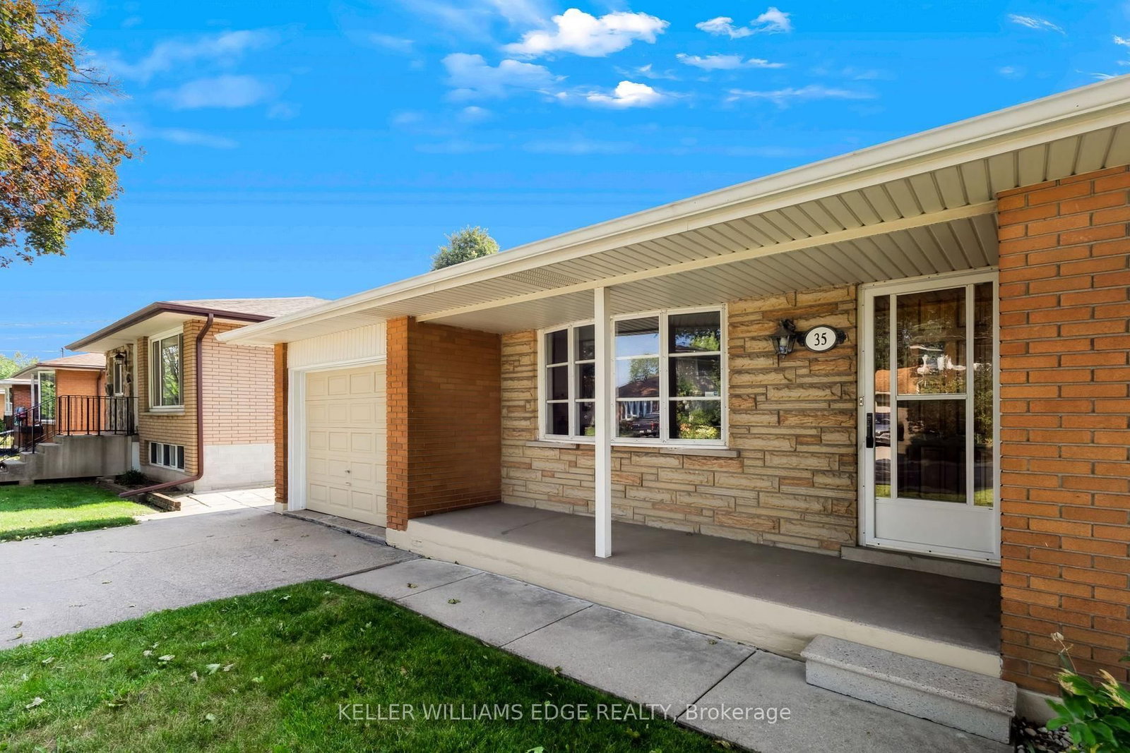 35 Burrwood Drive • Hamilton, ON photo 5