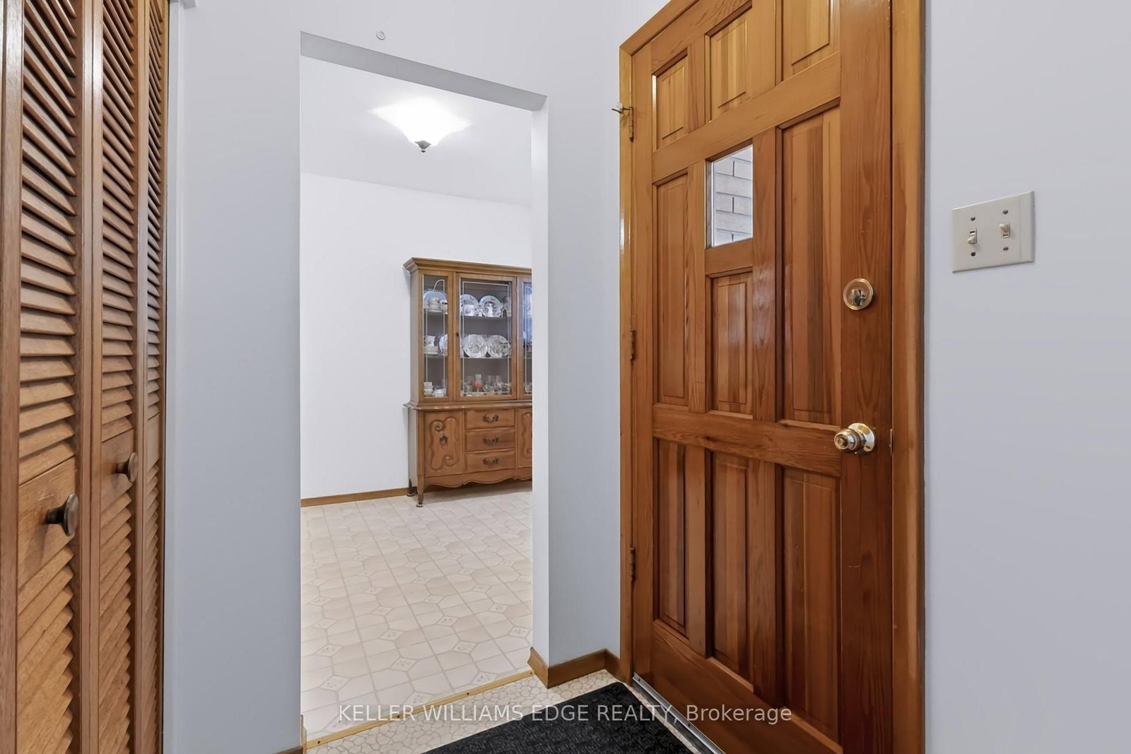 35 Burrwood Drive • Hamilton, ON photo 6