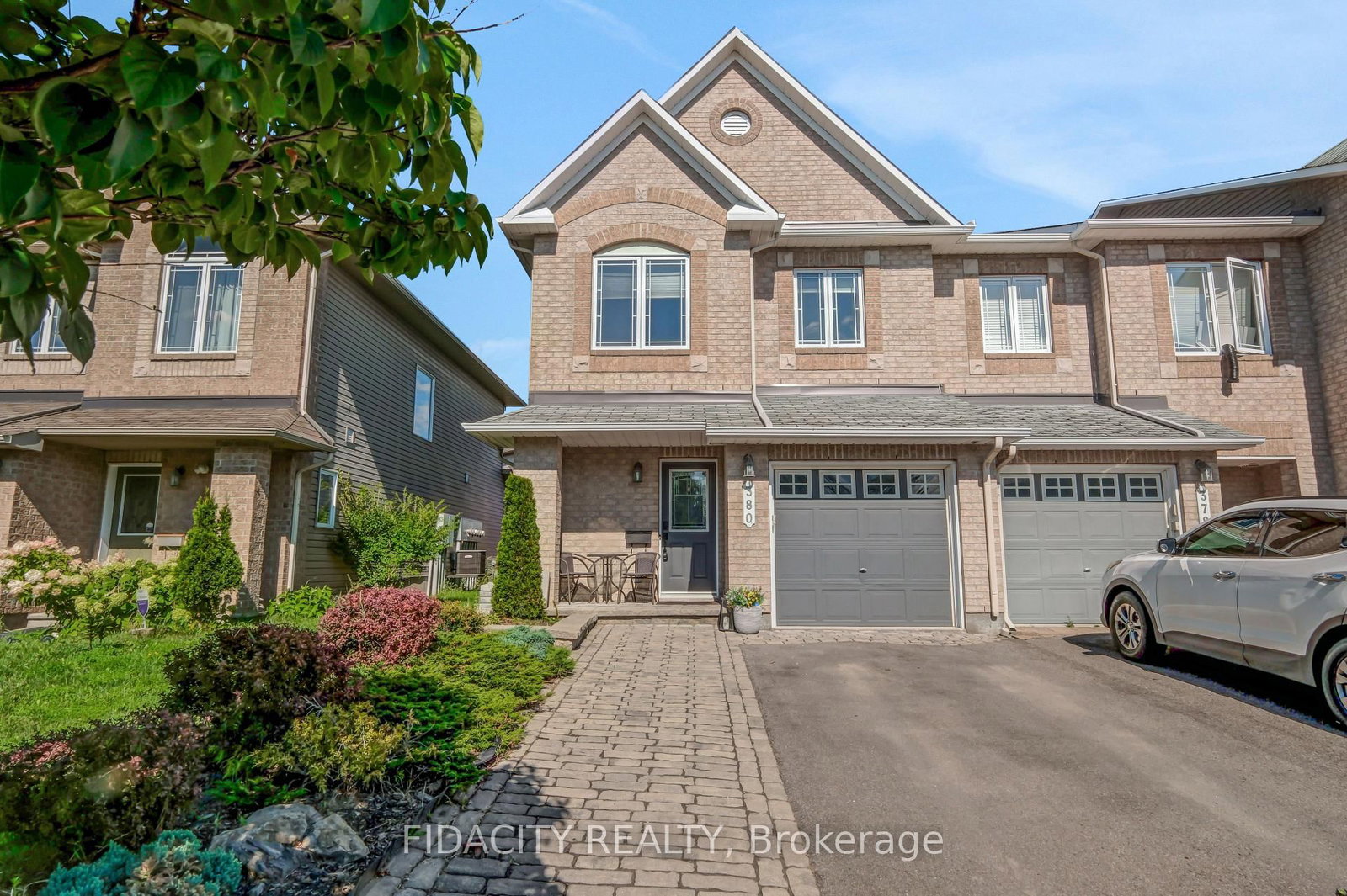 380 Goldenbrook Way • Ottawa, ON photo 1
