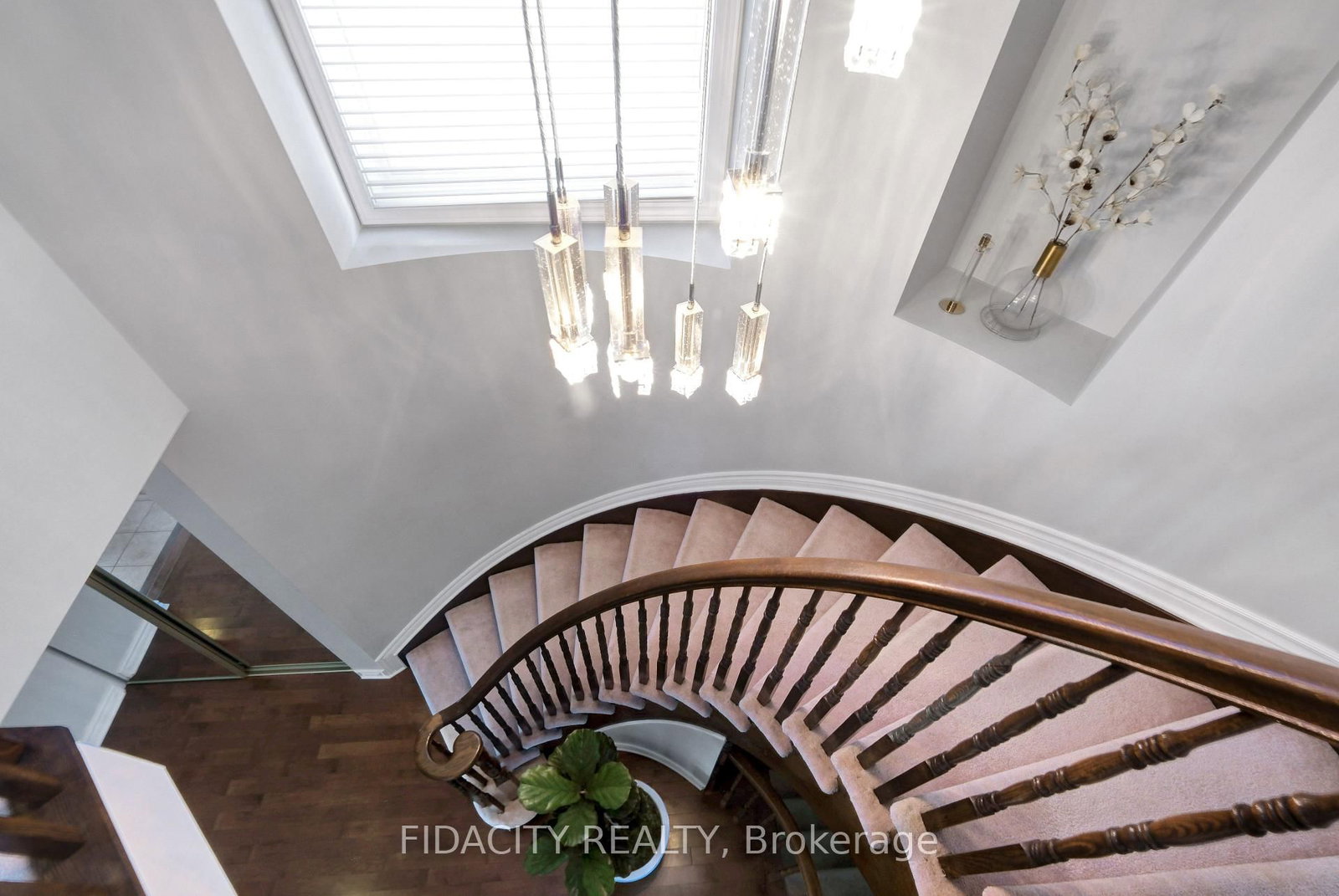 380 Goldenbrook Way • Ottawa, ON photo 14