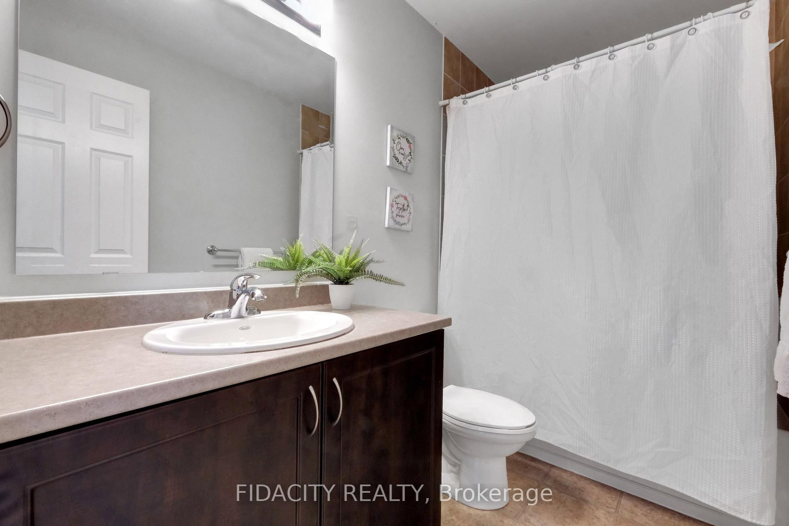 380 Goldenbrook Way • Ottawa, ON photo 21