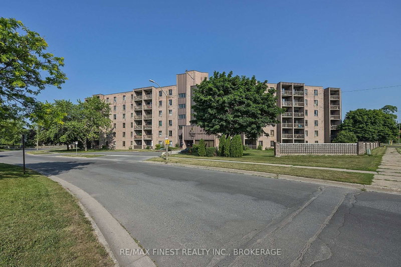 414 - 17 Eldon Hall Place