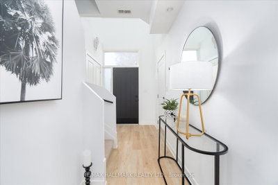 53 Wood Street E • Hamilton, ON photo 5