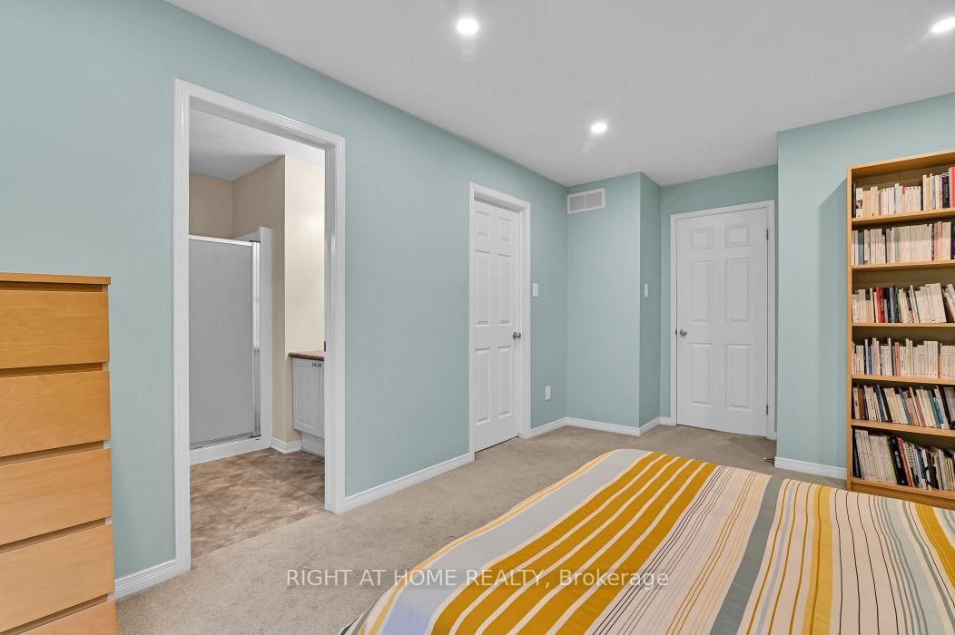 184 Carwood Circle • Ottawa, ON photo 16