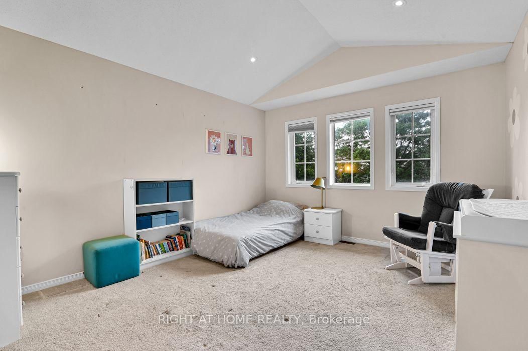 184 Carwood Circle • Ottawa, ON photo 19