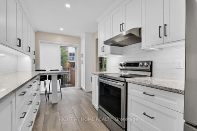 184 Carwood Circle • Ottawa, ON photo 9
