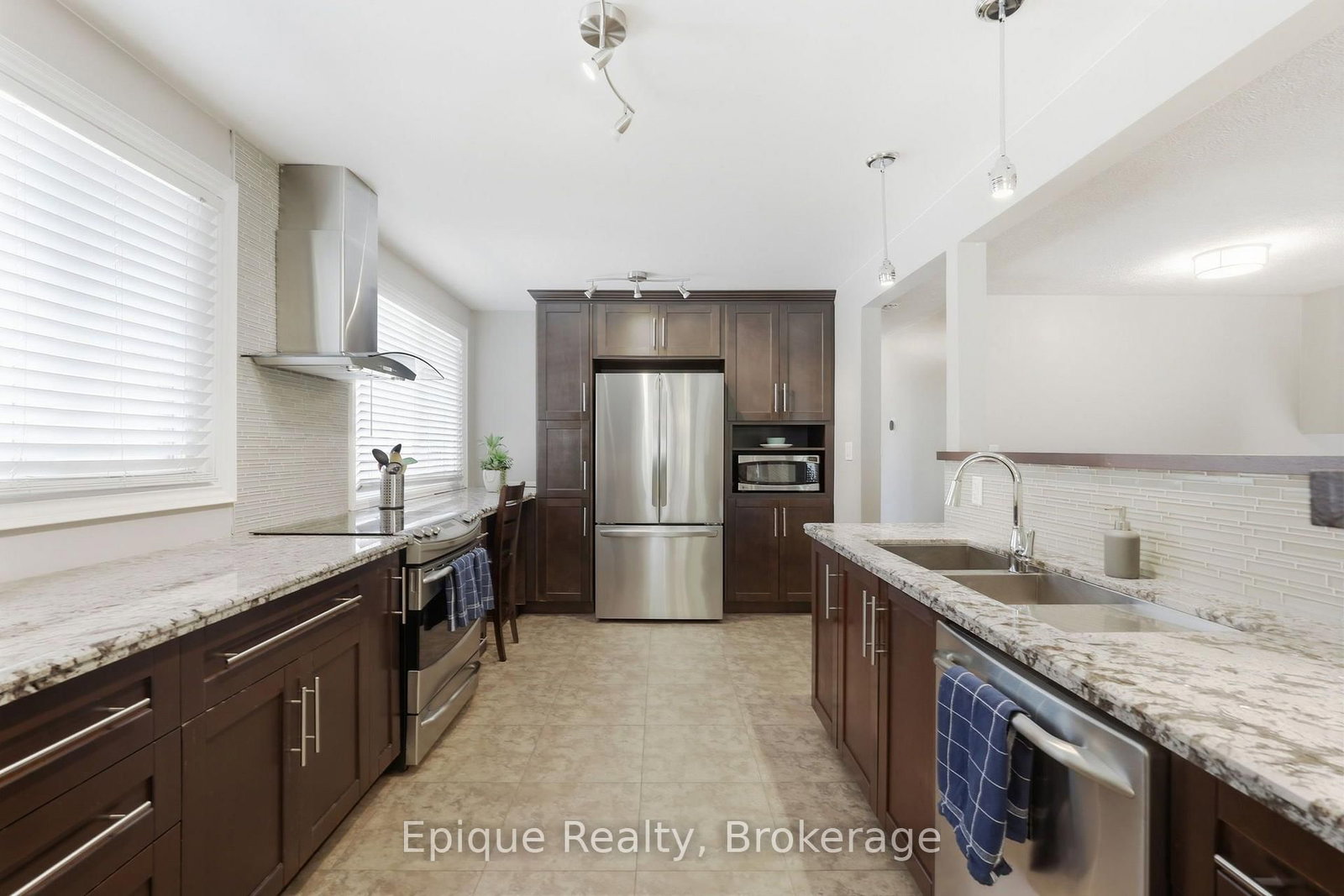 24 Brae Crest Drive • Hamilton, ON photo 10