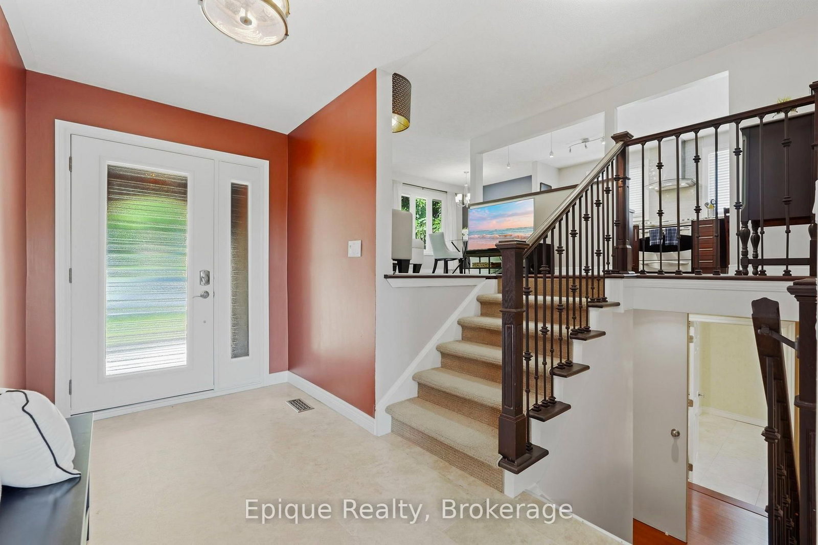 24 Brae Crest Drive • Hamilton, ON photo 4