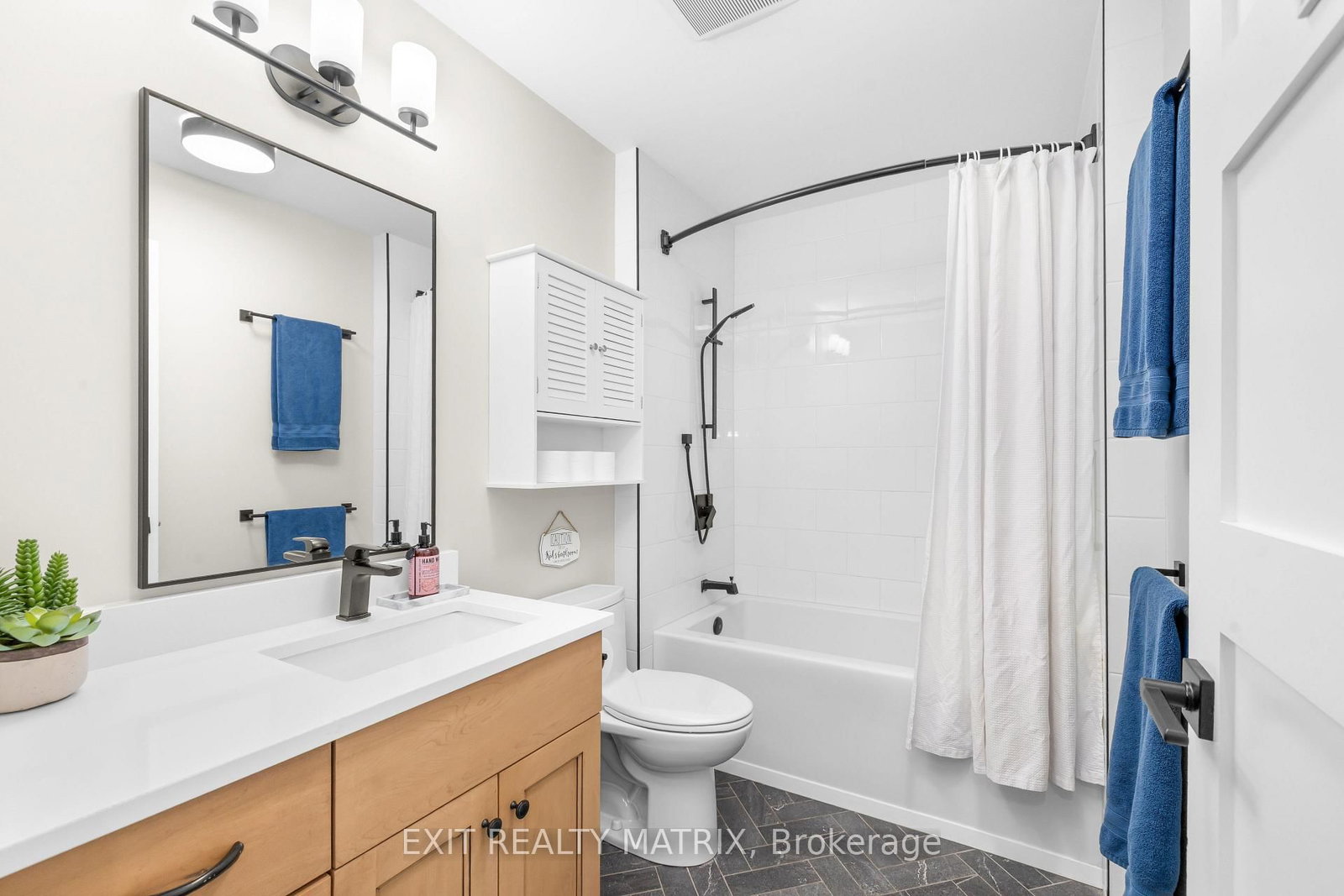 123 Muirfield Court • Pakenham, ON photo 27