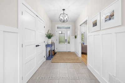 123 Muirfield Court • Pakenham, ON photo 5