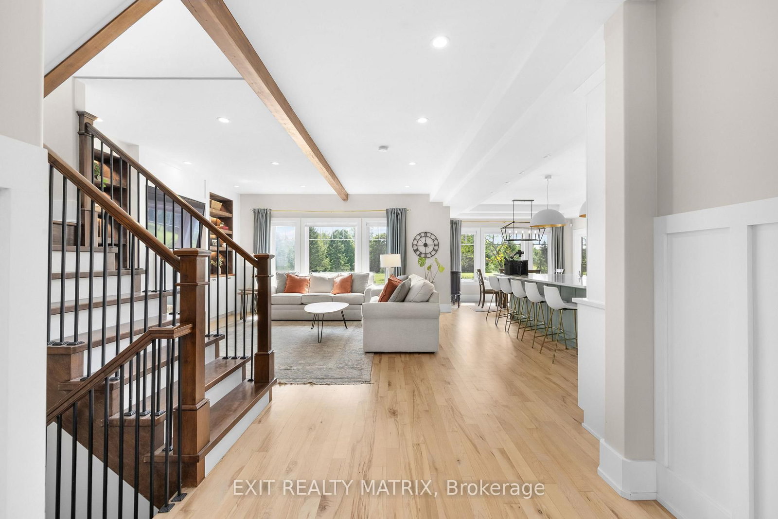 123 Muirfield Court • Pakenham, ON photo 9