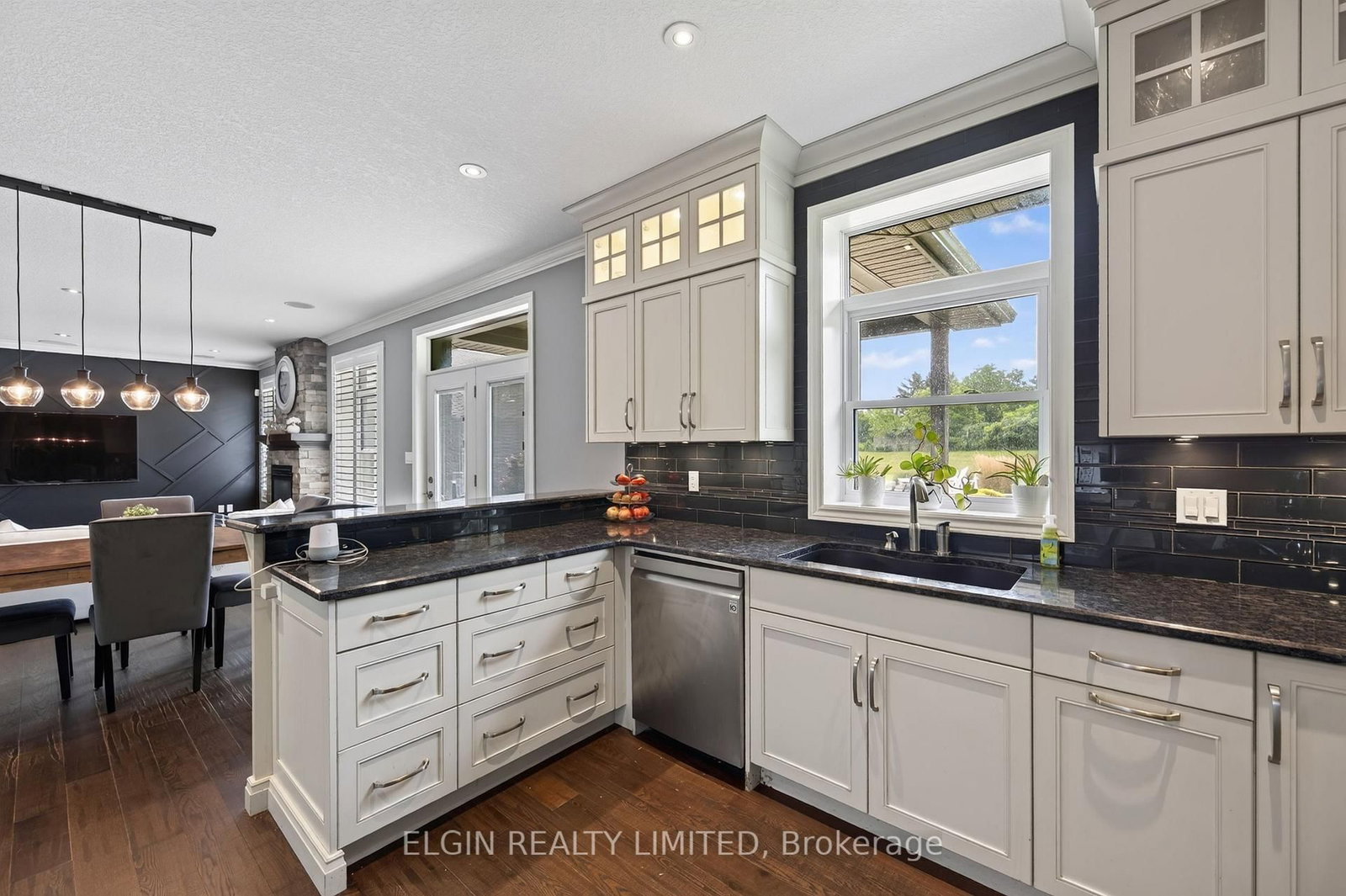 26 Blossom Ridge • Central Elgin, ON photo 13