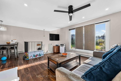 13 BANNER Road • #C • Ottawa, ON photo 4