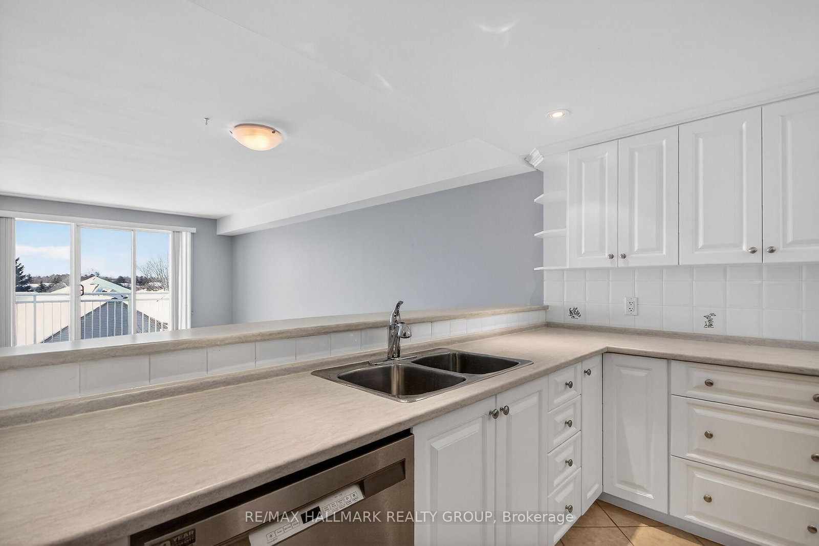 51 Robson Court • #2B • Ottawa, ON photo 20